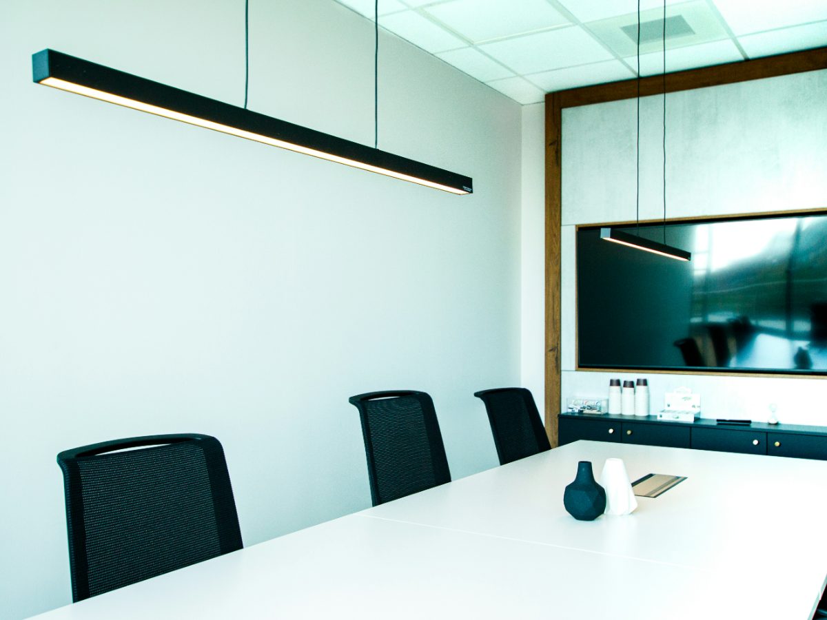 Sala de reuniões do escritório Tiago Fernandes Advocacia