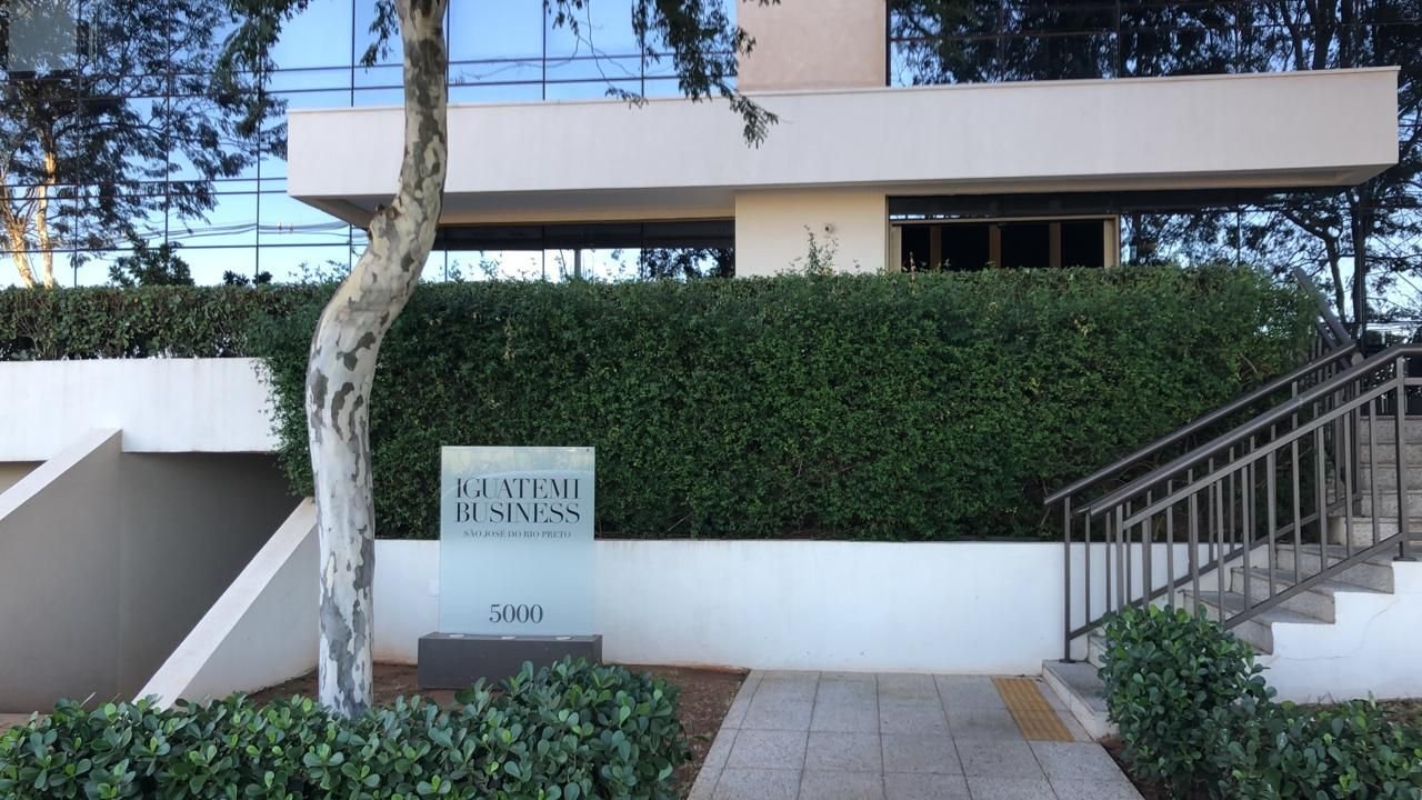 Entrada do Iguatemi Business, número 5.000